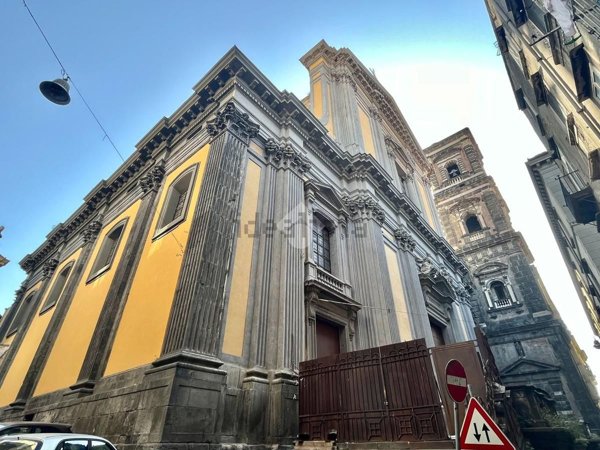 appartamento in vendita a Napoli in zona Pendino / San Giuseppe