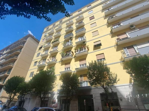appartamento in vendita a Napoli in zona Arenella