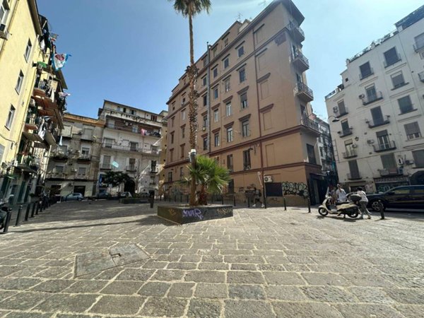 negozio in vendita a Napoli