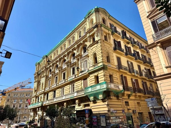 appartamento in vendita a Napoli in zona Pendino / San Giuseppe