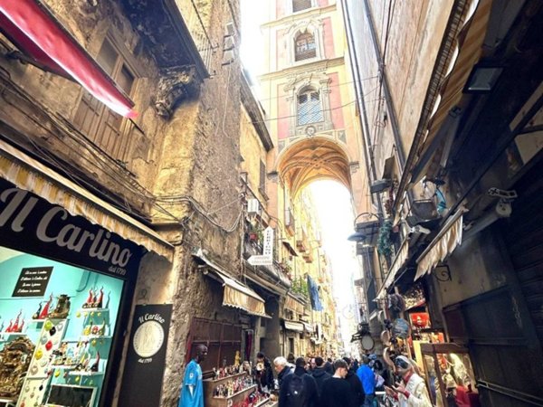 appartamento in vendita a Napoli