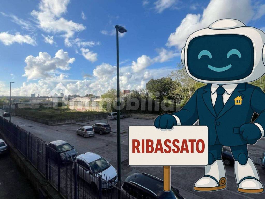 appartamento in vendita a Napoli in zona Barra
