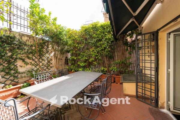 appartamento in vendita a Napoli in zona San Lorenzo