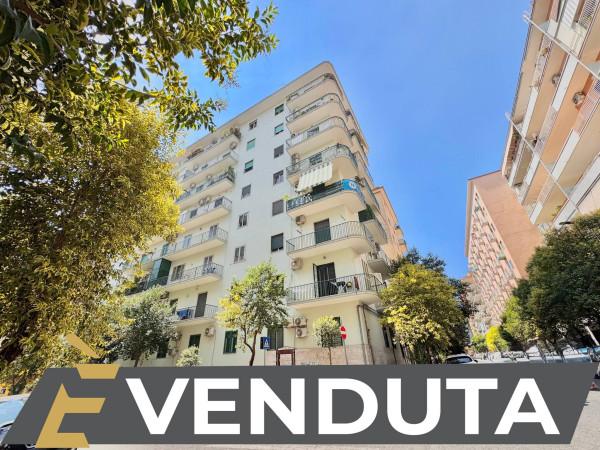 appartamento in vendita a Napoli in zona Arenella