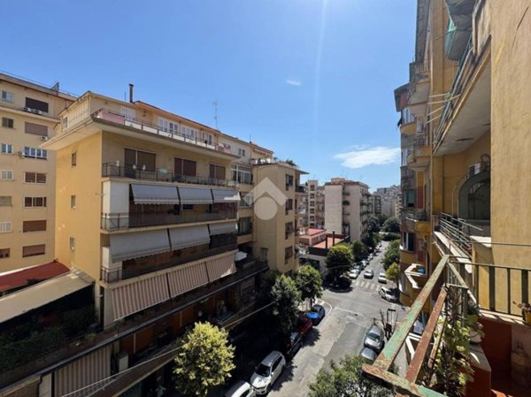 appartamento in vendita a Napoli in zona Arenella