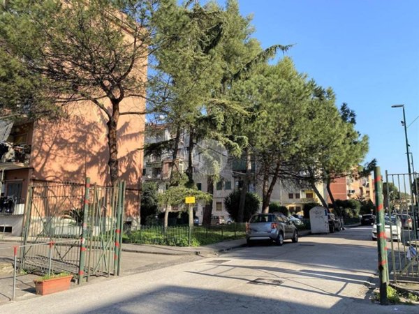 appartamento in vendita a Napoli in zona Barra