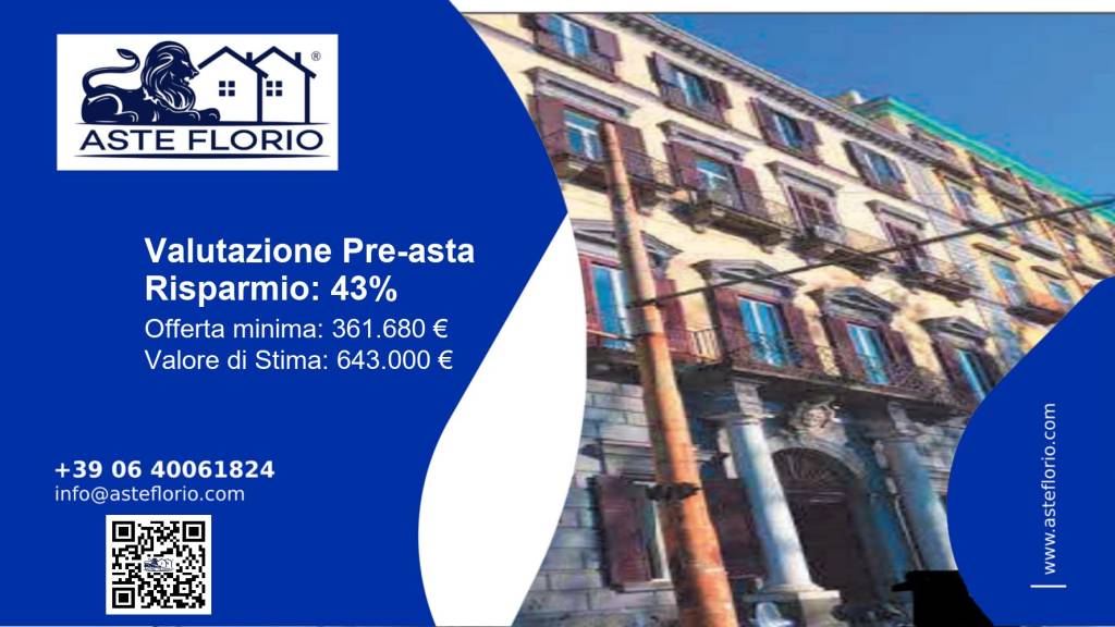appartamento in vendita a Napoli in zona Chiaia