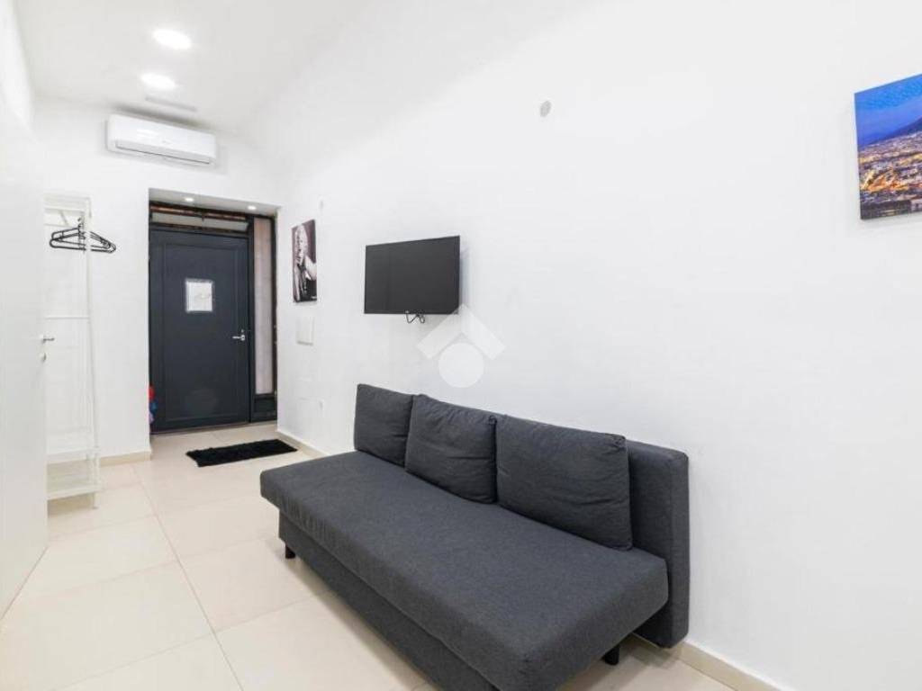 appartamento in vendita a Napoli in zona Pendino / San Giuseppe