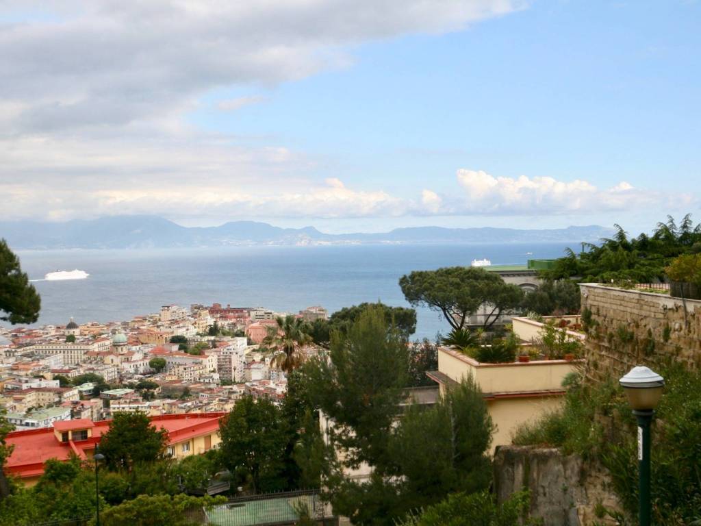 appartamento in vendita a Napoli in zona Vomero