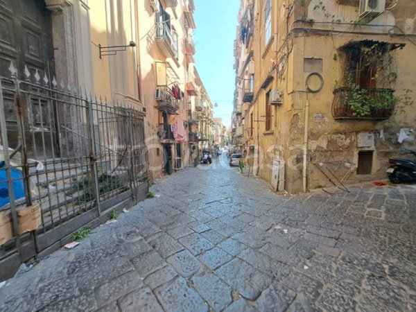 appartamento in vendita a Napoli in zona Avvocata