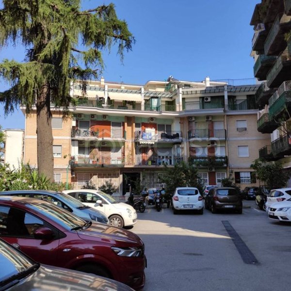 appartamento in vendita a Napoli in zona Soccavo