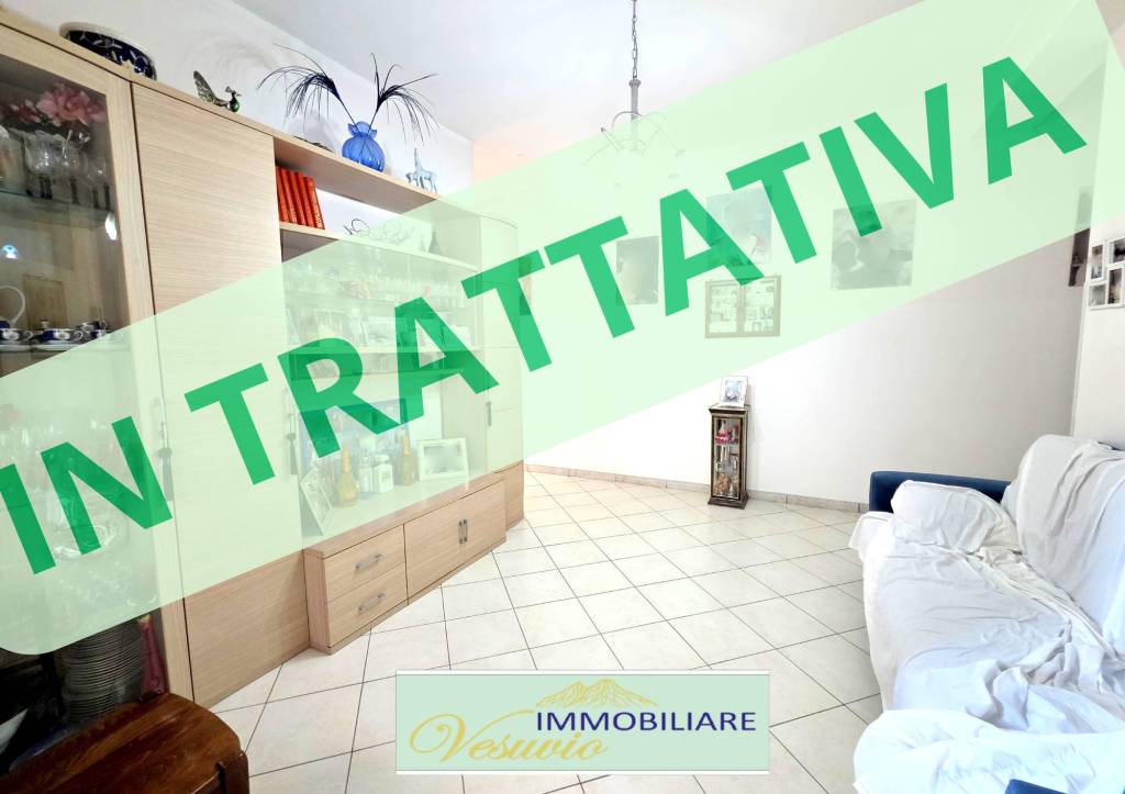 appartamento in vendita a Napoli in zona Barra