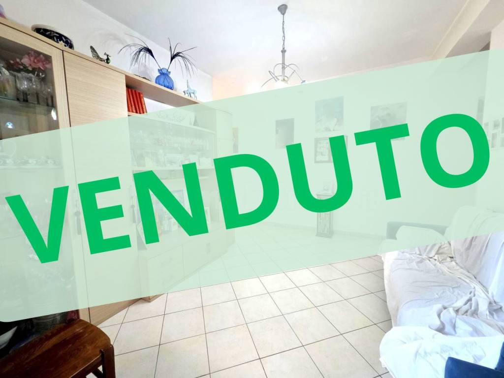 appartamento in vendita a Napoli in zona Barra