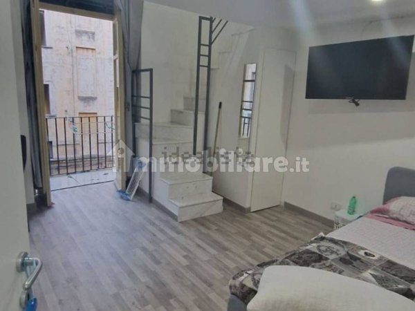 appartamento in vendita a Napoli in zona Mercato
