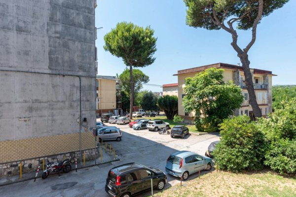appartamento in vendita a Napoli in zona Capodichino