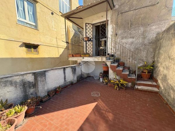 appartamento in vendita a Napoli in zona San Ferdinando