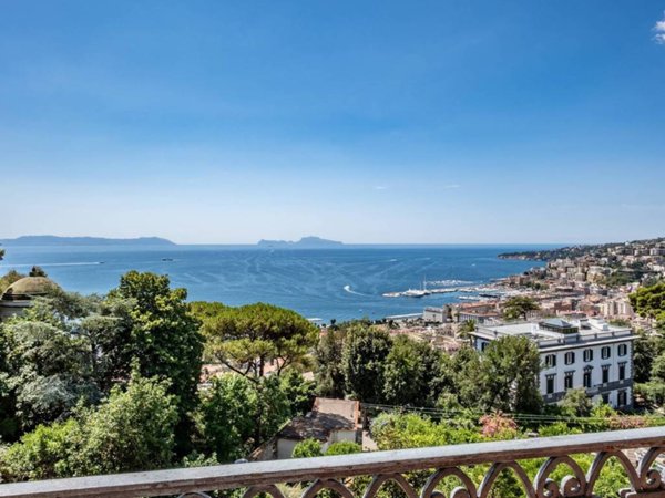 appartamento in vendita a Napoli in zona Vomero