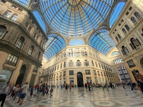 appartamento in vendita a Napoli in zona San Ferdinando