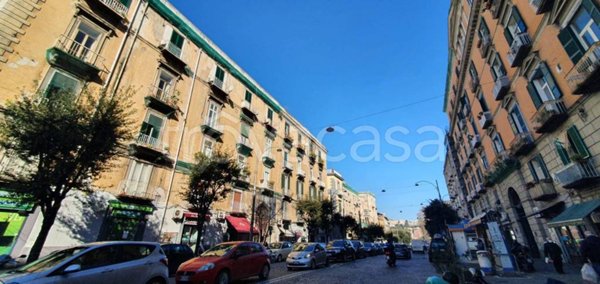 appartamento in vendita a Napoli in zona Stella