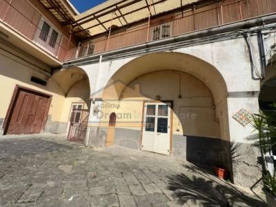 appartamento in vendita a Napoli in zona Vomero