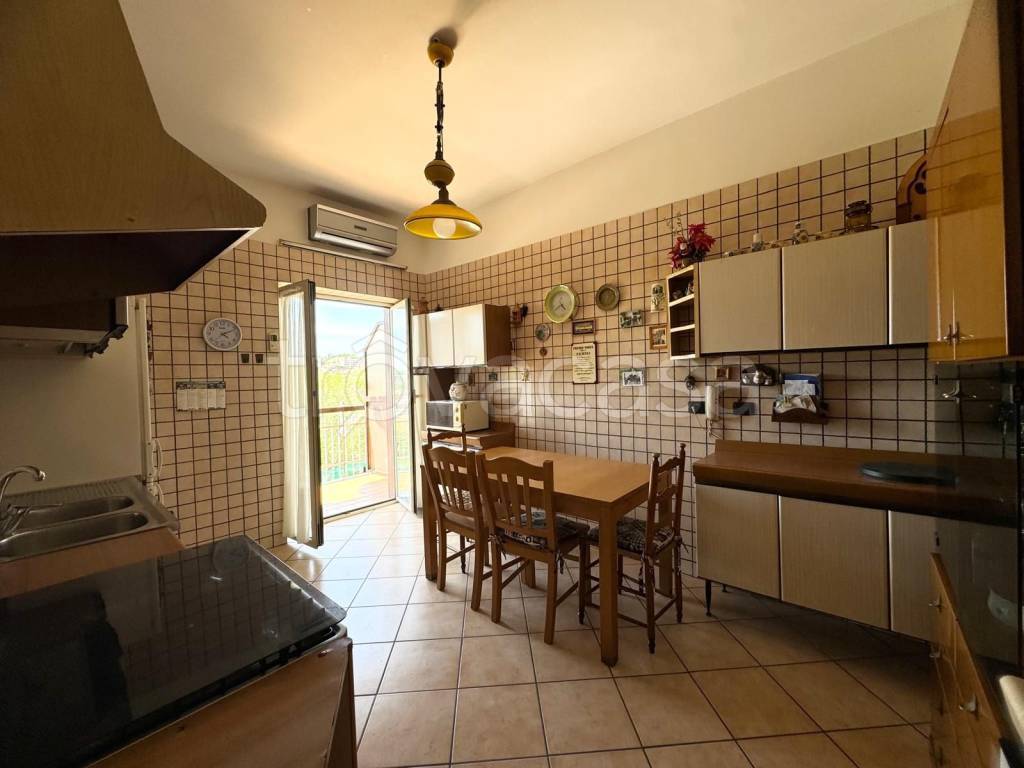 appartamento in vendita a Napoli in zona Pianura