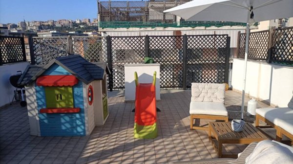 appartamento in vendita a Napoli in zona Fuorigrotta