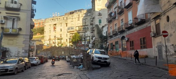 appartamento in vendita a Napoli in zona Stella