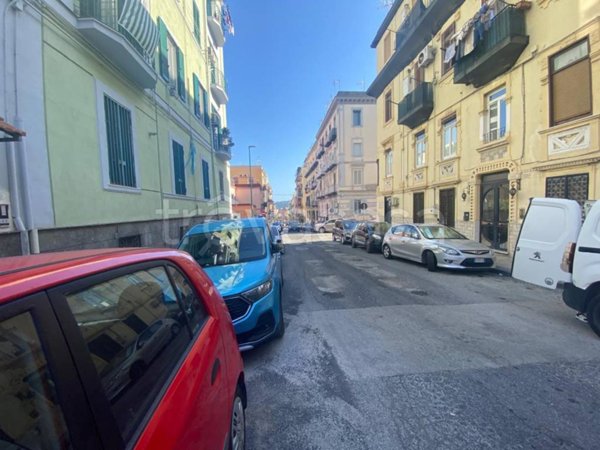 monolocale in vendita a Napoli in zona Bagnoli