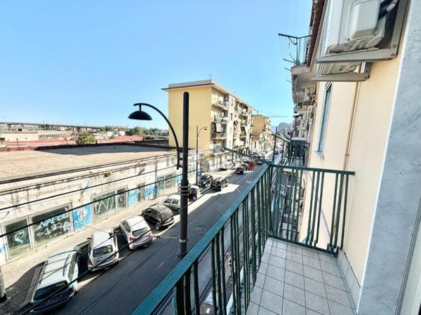 appartamento in vendita a Napoli in zona Poggioreale