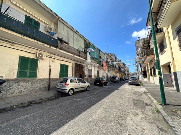 appartamento in vendita a Napoli in zona Secondigliano