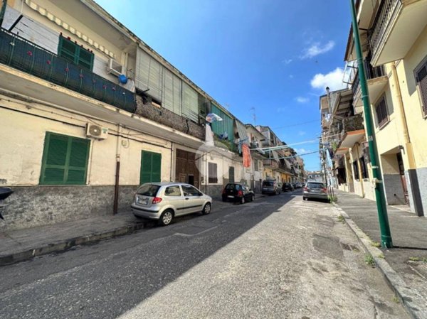 appartamento in vendita a Napoli in zona Secondigliano