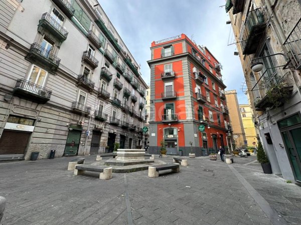 monolocale in vendita a Napoli in zona Pendino / San Giuseppe