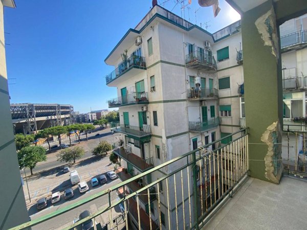 appartamento in vendita a Napoli in zona Bagnoli