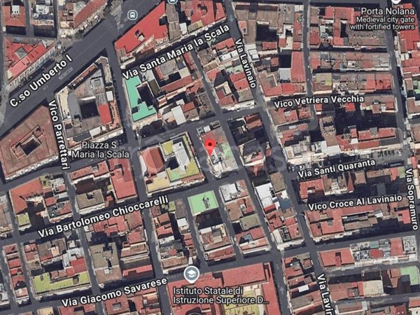 appartamento in vendita a Napoli in zona Mercato