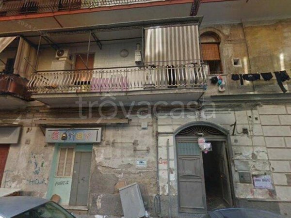 negozio in vendita a Napoli in zona Mercato
