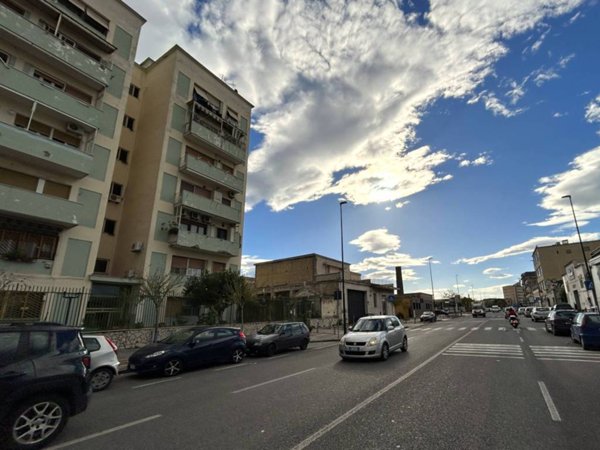 appartamento in vendita a Napoli in zona Zona Industriale-Ferrovia