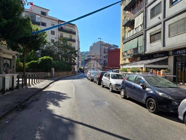 appartamento in vendita a Napoli in zona Bagnoli