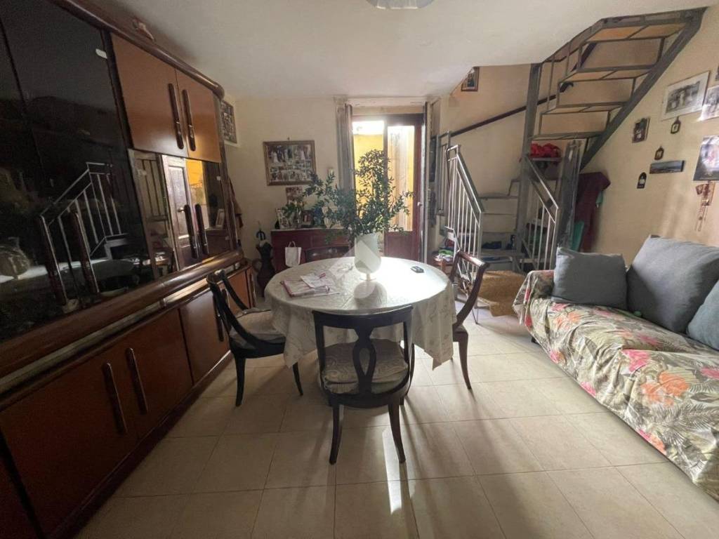 appartamento in vendita a Napoli in zona Arenella