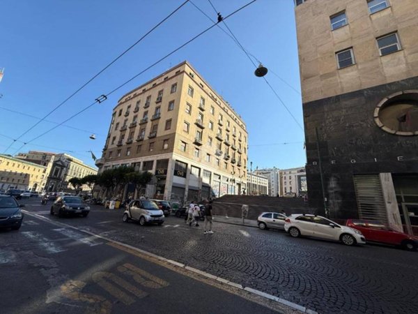 negozio in vendita a Napoli