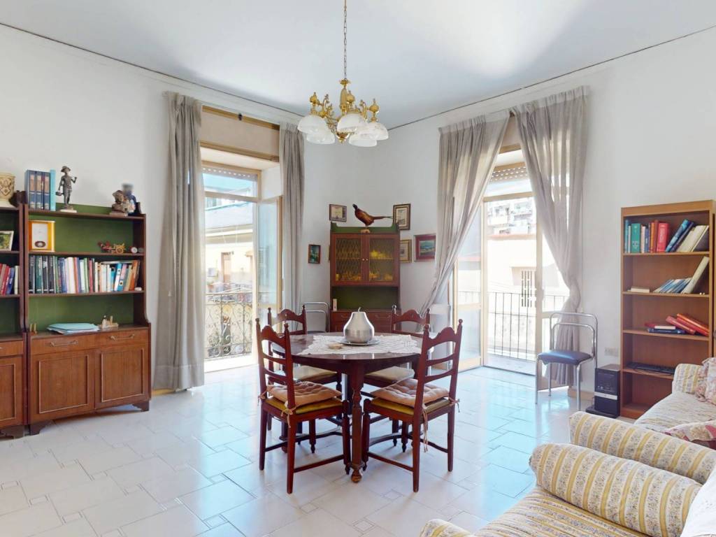 appartamento in vendita a Napoli