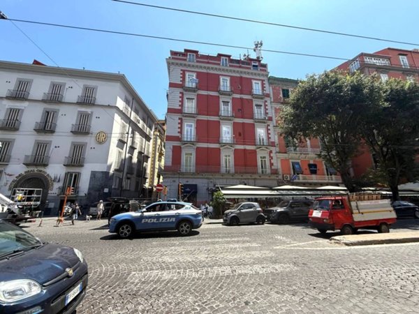 appartamento in vendita a Napoli in zona San Ferdinando