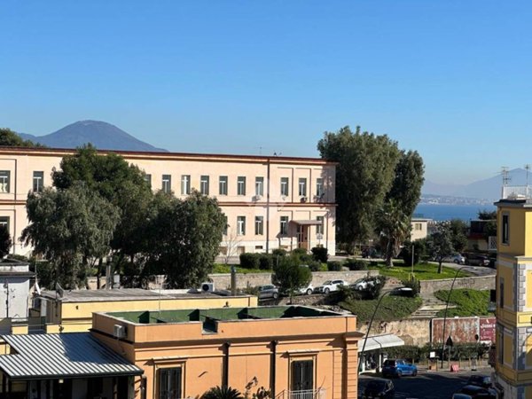 appartamento in vendita a Napoli in zona Posillipo