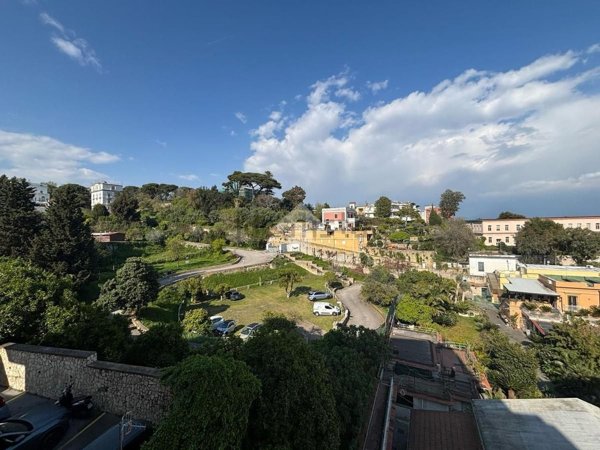 appartamento in vendita a Napoli in zona Posillipo