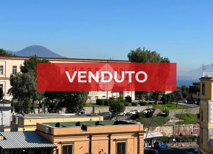 appartamento in vendita a Napoli in zona Posillipo