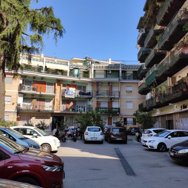appartamento in vendita a Napoli in zona Soccavo