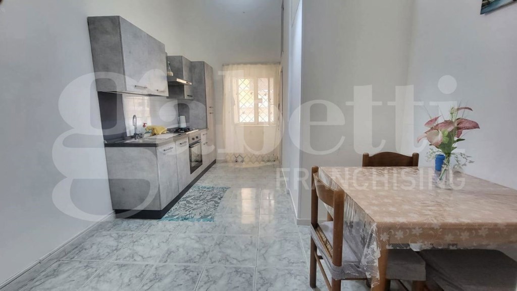 appartamento in vendita a Napoli in zona Bagnoli