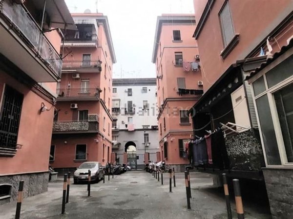 appartamento in vendita a Napoli in zona Fuorigrotta