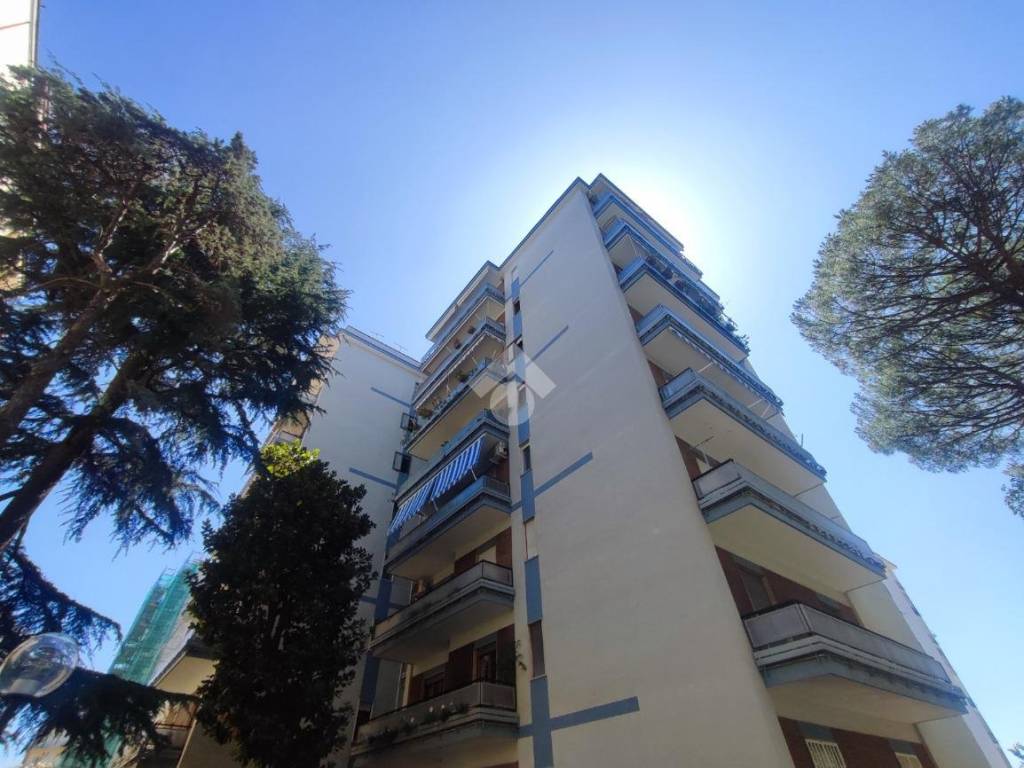 appartamento in vendita a Napoli in zona Capodimonte / Colli Aminei