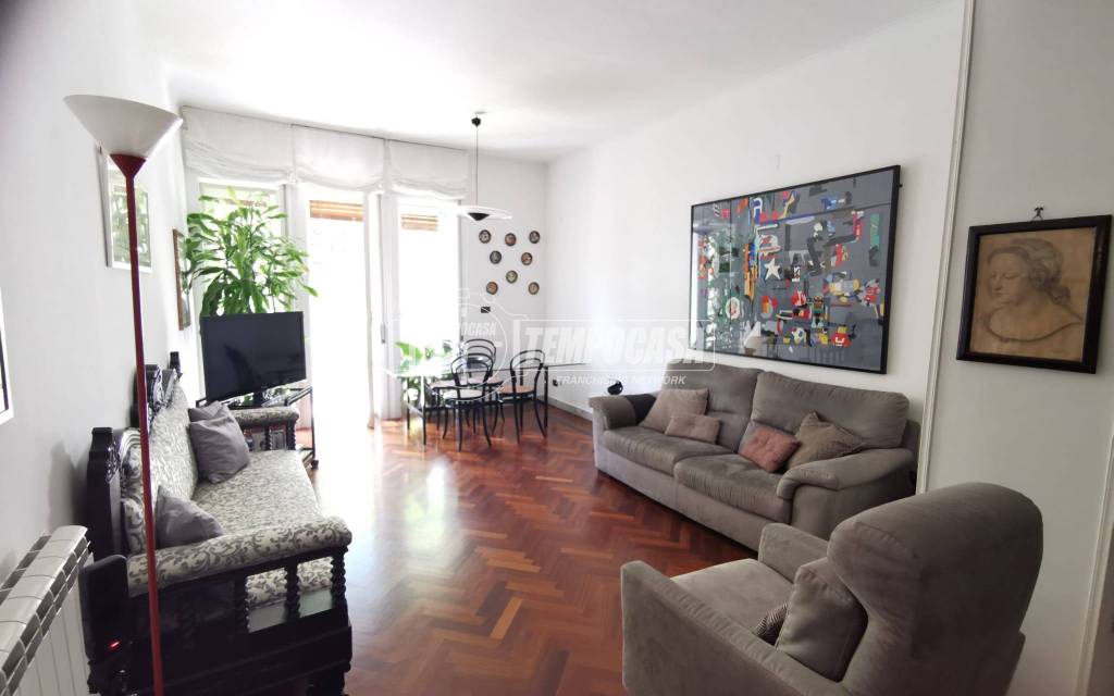 appartamento in vendita a Napoli in zona Arenella