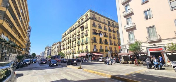 appartamento in vendita a Napoli in zona Vicaria